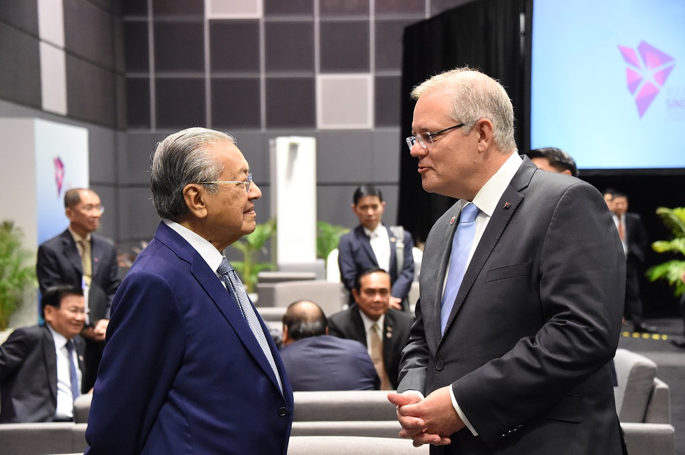 Tun Dr Mahathir Mohamad speaks to Australian Prime Minister Scott Morrison at the Asean-China Summit in Singapore November 14, 2018. u00e2u20acu201d Picture courtesy of Asean 2018 Secretariat