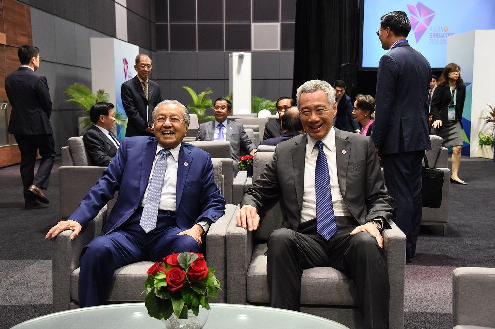 Tun Dr Mahathir Mohamad and Singapore Prime Minister Lee Hsien Loong at the Asean-China Summit in Singapore November 14, 2018. u00e2u20acu201d Picture courtesy of Asean 2018 Secretariat