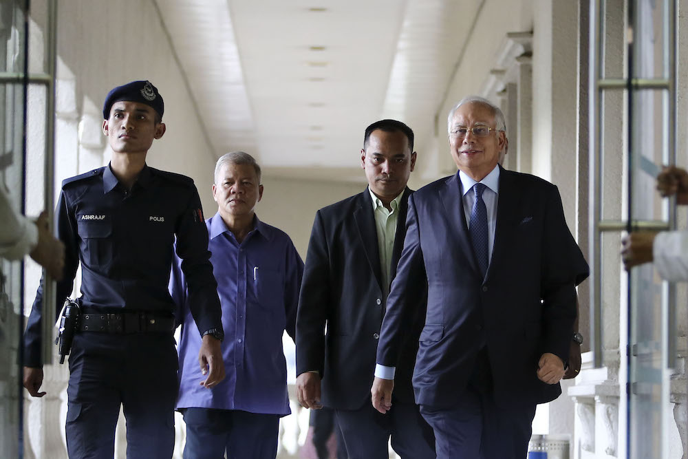 Datuk Seri Najib Razak leaves the Kuala Lumpur Court Complex November 15, 2018. u00e2u20acu201d Picture by Yusof Mat Isa