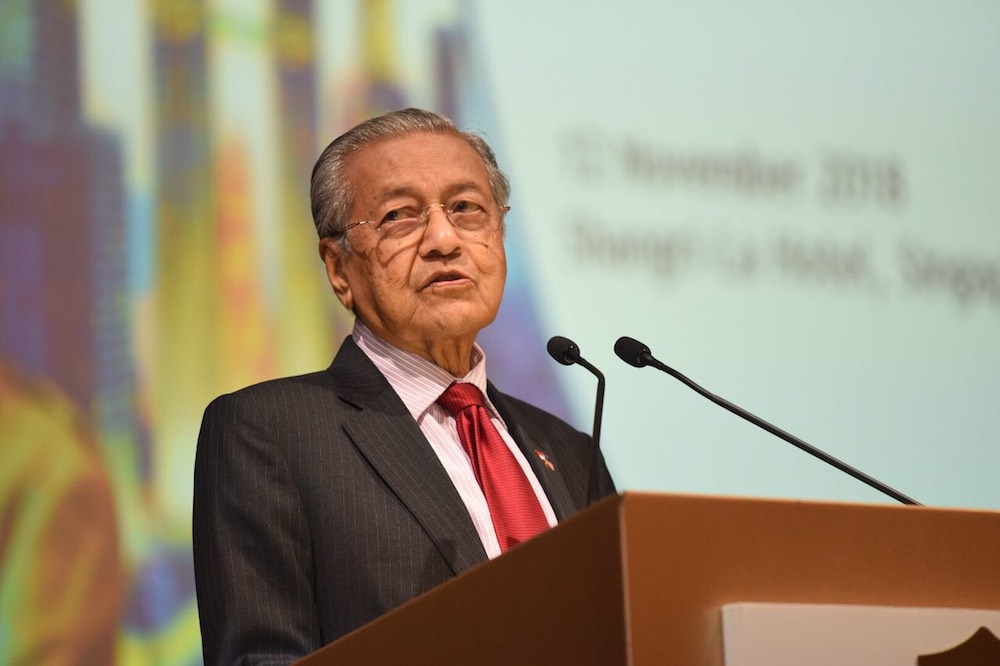 Dr Mahathir Mohamad addresses the Malaysian diaspora in Singapore at a high tea event in Shangri-La Hotel November 12, 2018. u00e2u20acu201d Picture courtesy of Information Department Malaysia