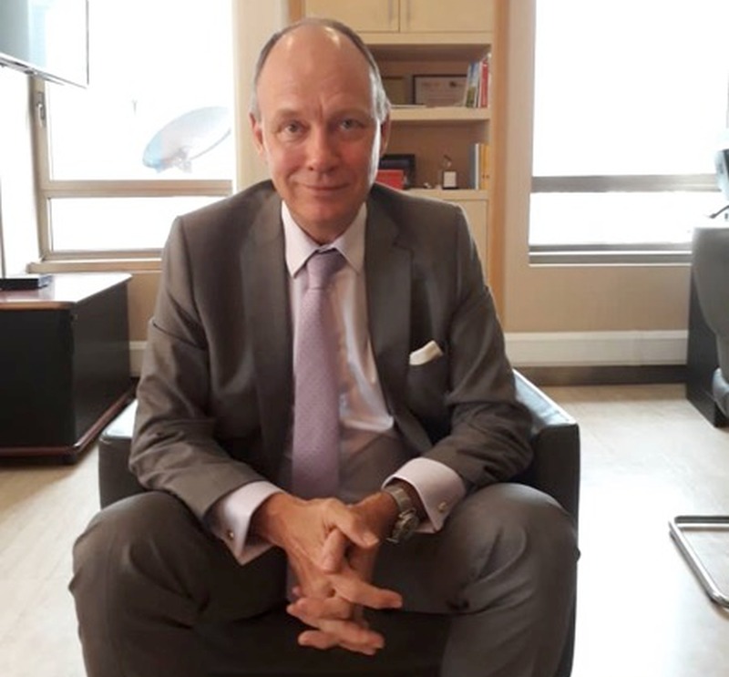 Lambsdorff’s forefathers were Counts but they have dropped its usage some time ago.