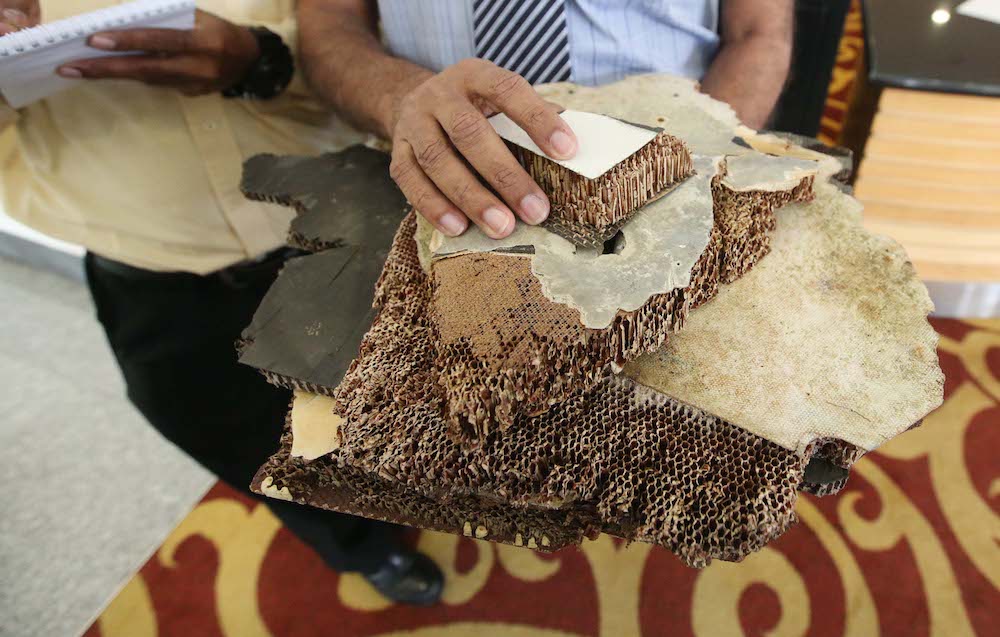 A close-up view of the debris. ― Picture by Azinuddin Ghazali