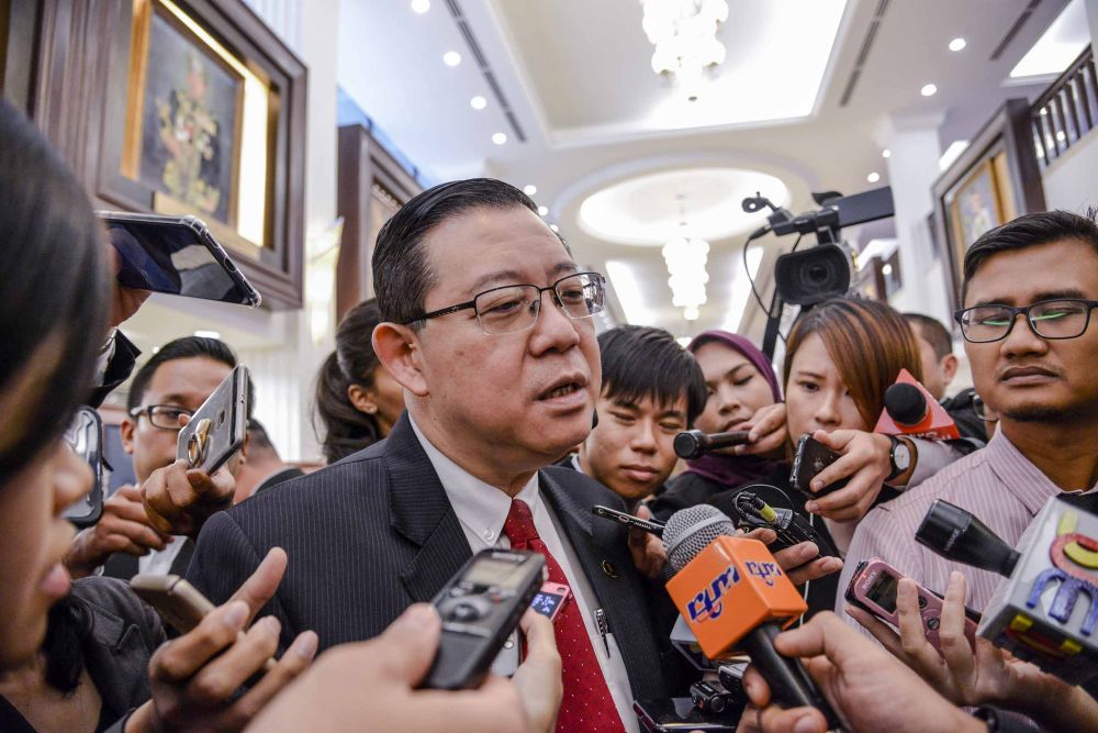 Finance Minister Lim Guan Eng speaks to reporters at Parliament in Kuala Lumpur November 13, 2018. u00e2u20acu201d Picture by Firdaus Latif