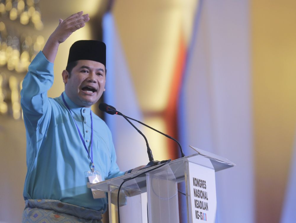 PKRu00e2u20acu2122s Rafizi Ramli speaks at the 13th PKR National Congress in Shah Alam November 18, 2018. u00e2u20acu2022 Picture by Razak Ghazali