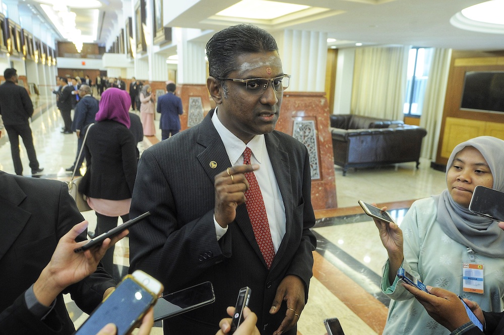 RSN Rayer speaks to the media in the Parliament building, December 5, 2018. u00e2u20acu201d Picture by Shafwan Zaidon