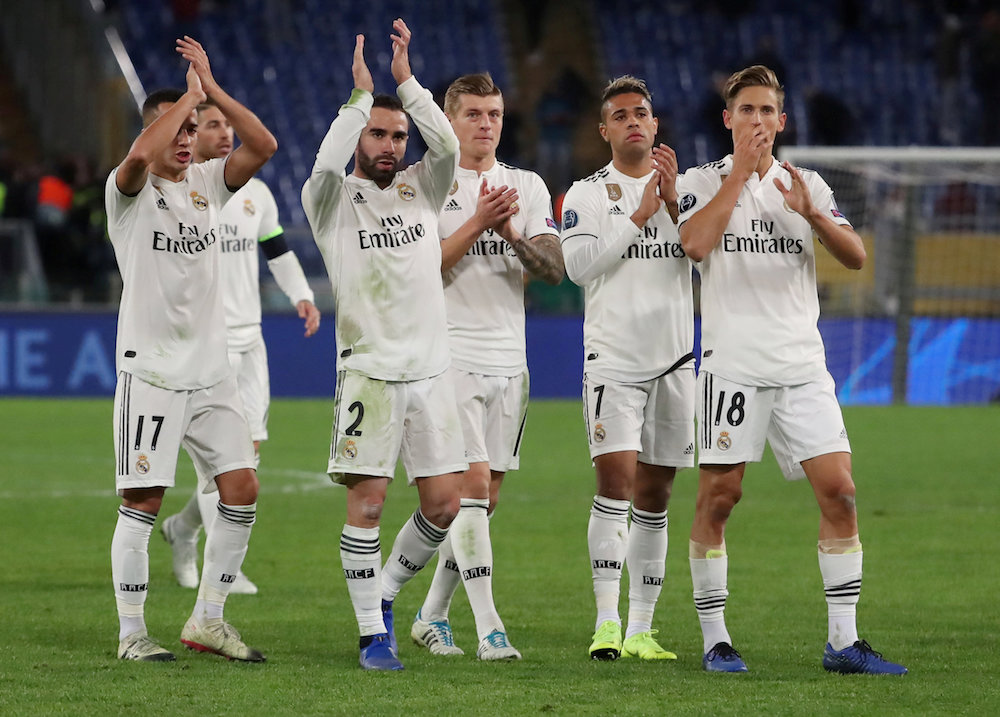 Real Madrid players applaud the fans after the Champions League match against AS Roma in Rome November 27, 2018. u00e2u20acu201d Reuters pic