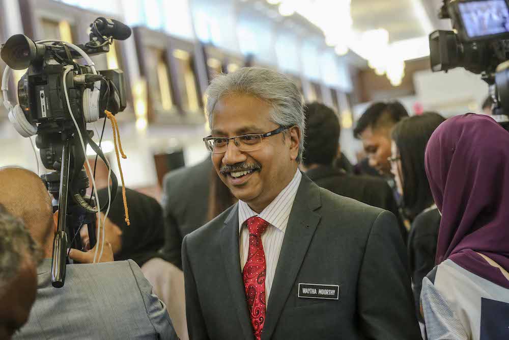 P. Waytha Moorthy speaks to reporters in Parliament December 10, 2018. u00e2u20acu201d Picture by Firdaus Latif