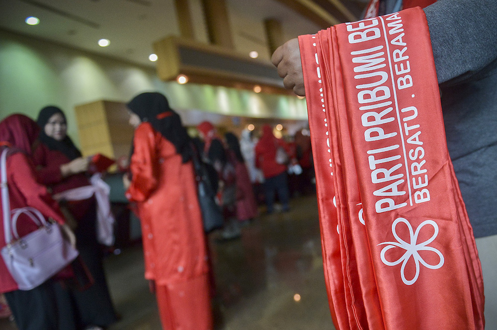 Parti Pribumi Bersatu Malaysia members register during the first day of the party's second annual general assembly at Putrajaya International Convention Centre in Putrajaya December 28, 2018. u00e2u20acu201d Picture by Mukhriz Hazim