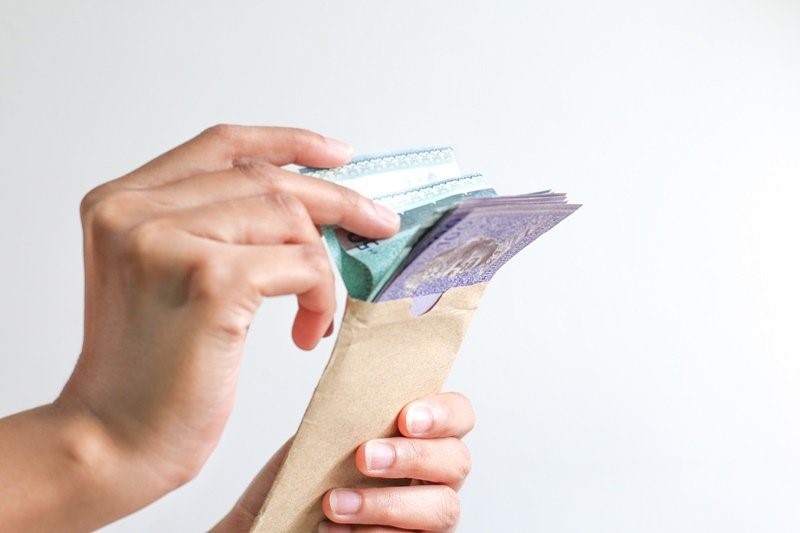 This is your last month to enrol in a private retirement scheme and receive a RM1,000 incentive from the government.