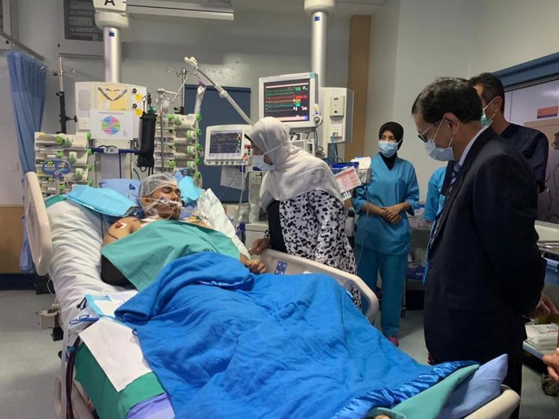 Menteri Perumahan dan Kerajaan Tempatan Zuraida Kamaruddin menziarahi Muhammad Adib Mohd Kassim di IJN, 5 Disember 2018. u00e2u20acu201d Foto ihsan Facebook/Zuraida Kamaruddin
