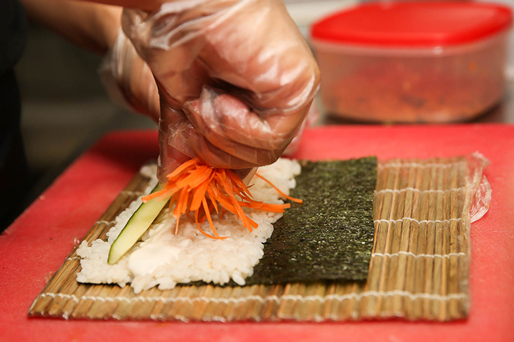 Their maki is made by rolling up seaweed with vinegar rice, fresh vegetables, pickled radish and a sprinkle of sesame seeds