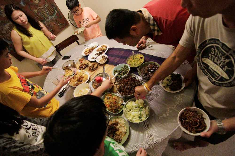 Freegans eat rescued and dumpster dived food cooked during a gathering in Singapore November 30, 2018. u00e2u20acu201d Reuters pic
