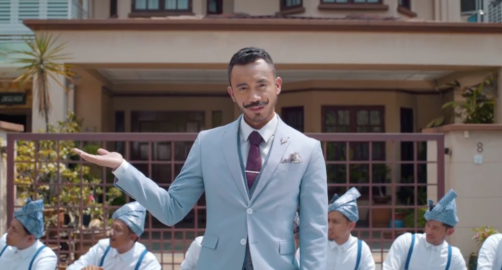 Astrou00e2u20acu2122s 'Gaya Raya Paling Ori' advertisement has raked in over 10 million views since its release in May. u00e2u20acu201d Screenshot from YouTube/Astro Gempak