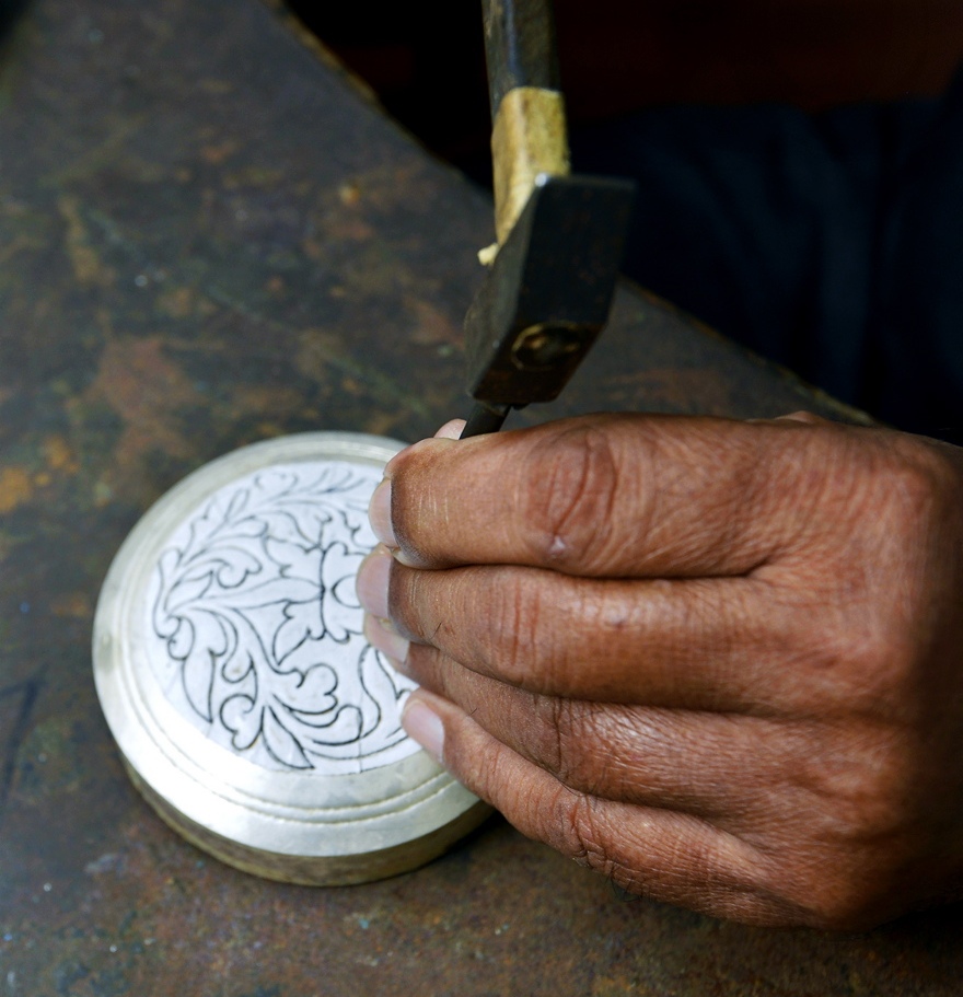 Kelantan silverware needs a lot of patience as you need to carve and 'ketuk' by hand to achieve its beautiful texture.