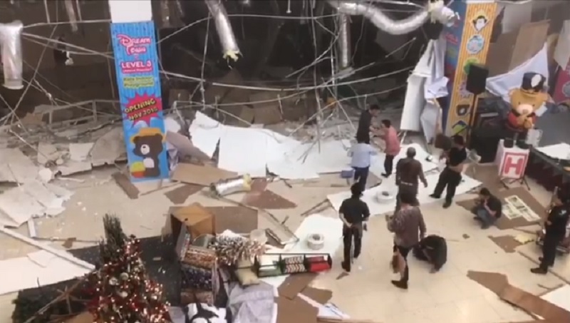 A video screenshot of the aftermath of the blast at the City One Megamall  in Kuching December 4, 2018. u00e2u20acu201d Picture via Facebook/Bernama
