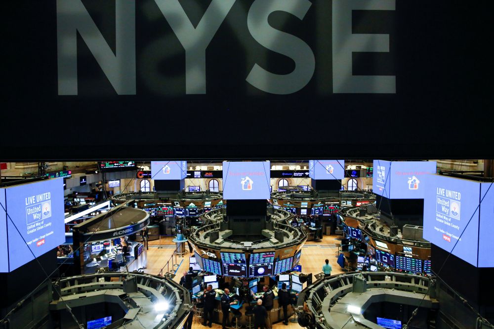 Traders work on the floor of the New York Stock Exchange (NYSE) in New York December 27, 2018. u00e2u20acu2022 Reuters pic
