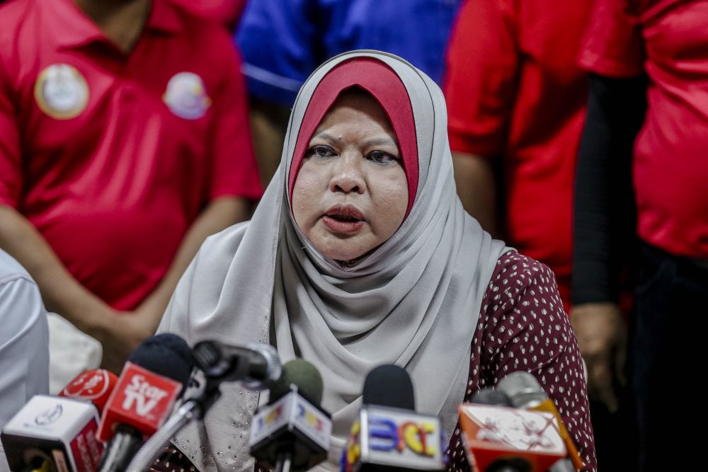 Datuk Seri Rina Harun speaks during a press conference at PPR Jelatek in Kuala Lumpur December 27, 2018. u00e2u20acu2022 Picture by Firdaus Latif