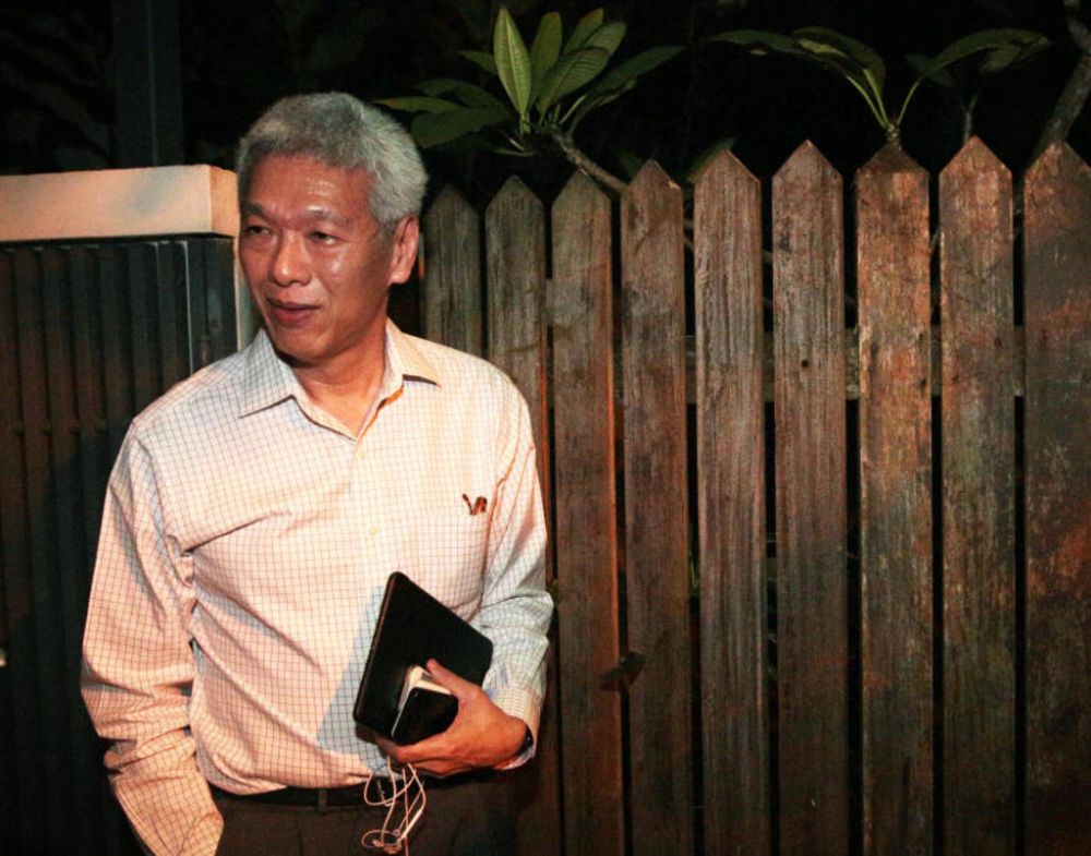 Lee Hsien Yang questioned why  public resources on a private matter was being wasted, hours after news emerged that his wife is involved in a case of possible professional misconduct. u00e2u20acu201d Today pic
