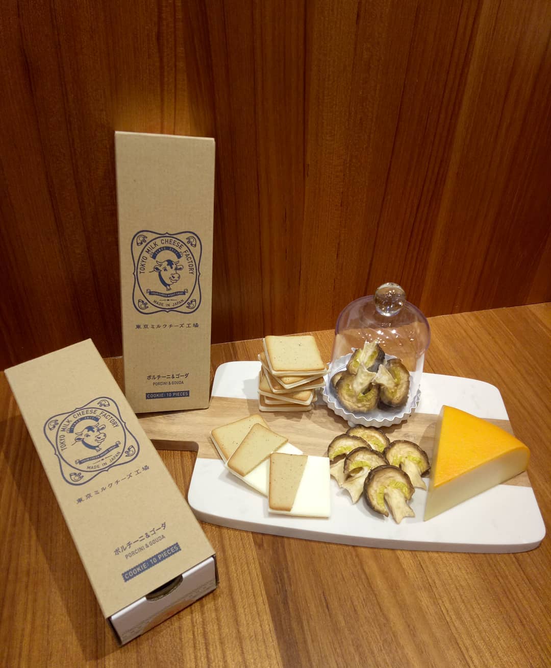 Mushroom lovers can try the porcini and cheese cookie.