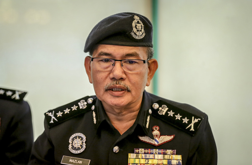 KL police chief Comm Datuk Seri Mazlan Lazim speaks to reporters after conducting a walkabout at Cheras Leisure Mall in Kuala Lumpur January 23, 2019. u00e2u20acu201d Picture by Firdaus Latif