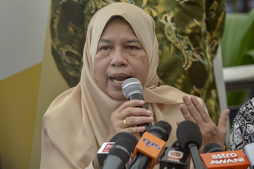 Housing and Local Government Minister Zuraida Kamaruddin at a press conference in Putrajaya January 3, 2019. u00e2u20acu201d Picture by Mukhriz Hazim