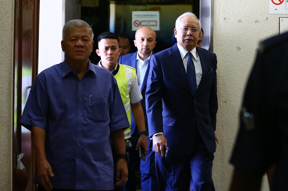 Datuk Seri Najib Razak arrives at the Kuala Lumpur High Court January 7, 2019. u00e2u20acu201d Picture by Ahmad Zamzahurin
