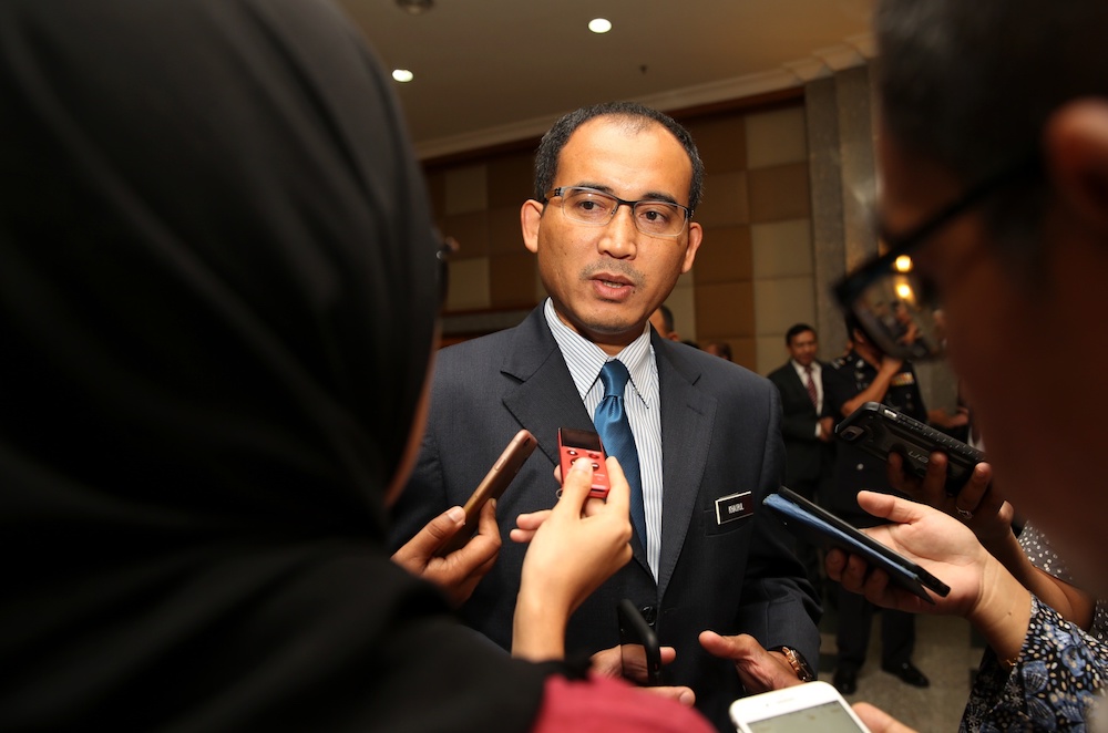 Immigration Director-General Datuk Khairul Dzaimee Daud speaks to reporters in Putrajaya January 14, 2019. u00e2u20acu201d Picture by Choo Choy May