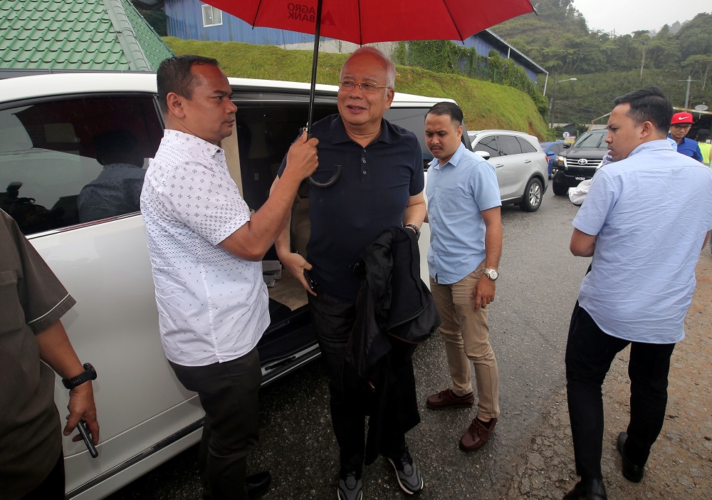 Datuk Seri Najib Razak arrives at the Masjid Kampung Raja in Cameron Highlands January 17, 2019. u00e2u20acu201d Picture by Farhan Najib