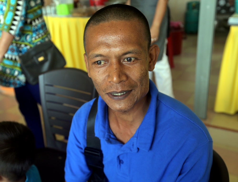 Ahmad Mohd Salleh said that neither race nor religion matters when it comes to choosing a candidate. — Picture by Farhan Najib