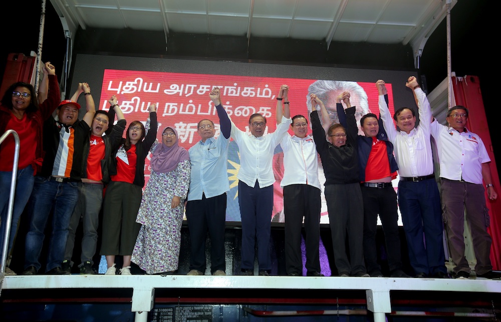 Datuk Seri Anwar Ibrahim, Lim Guan Eng and Lim Kit Siang attend Pakatan Harapanu00e2u20acu2122s Ceramah Perdana in Tanah Rata January 23, 2019. u00e2u20acu201d Picture by Farhan Najib