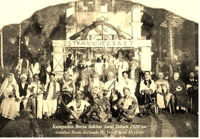 ‘Boria’ theatre in the 1920s was very different from what it is today. — Picture courtesy of Yusof Azmi Merican