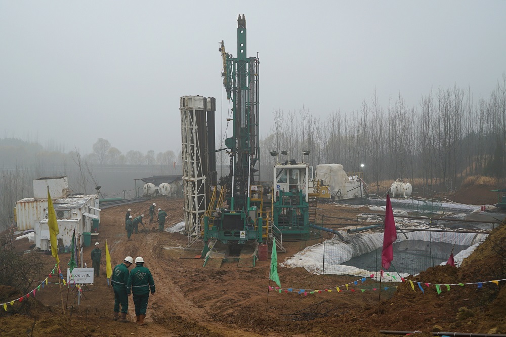 Greka workers are seen at a coalbed methane drilling site in Jincheng, Shanxi province, China November 14, 2018. u00e2u20acu201d Reuters pic      
