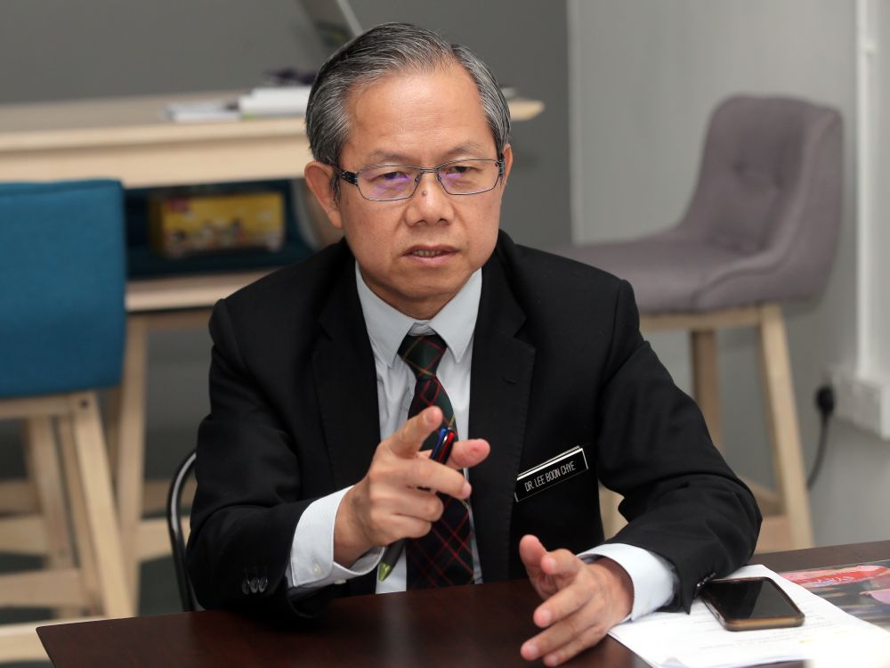 Deputy Health Minister Dr Lee Boon Chye speaks during an interview with Malay Mail January 31, 2019. u00e2u20acu201d Picture by Farhan Najib