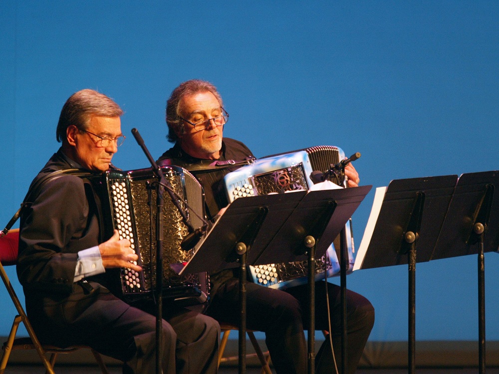French accordionist Marcel Azzola, who played with greats including Jacques Brel and Edith Piaf, has died at the age of 91. u00e2u20acu201d AFP pic