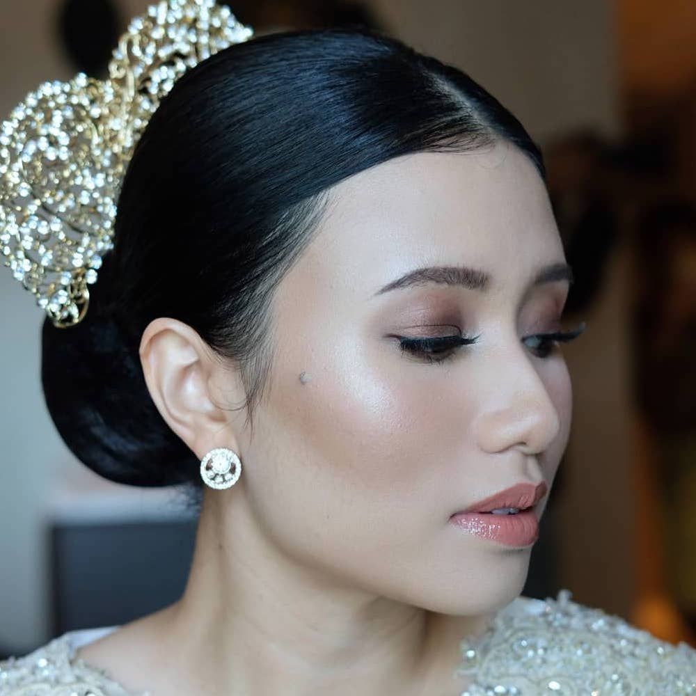 One of the bridal makeup looks featured on Natasya’s Instagram.