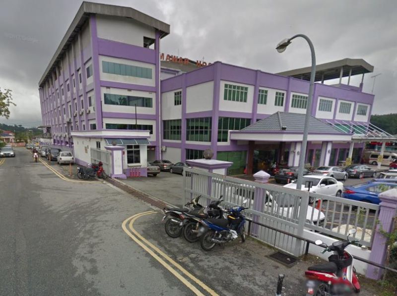 KKM membatalkan lesen hospital MMC selepas didapati melanggar ketetapan Akta Kemudahan dan Perkhidmatan Jagaan Kesihatan Swasta 1998. u00e2u20acu201d Paparan skrin Google