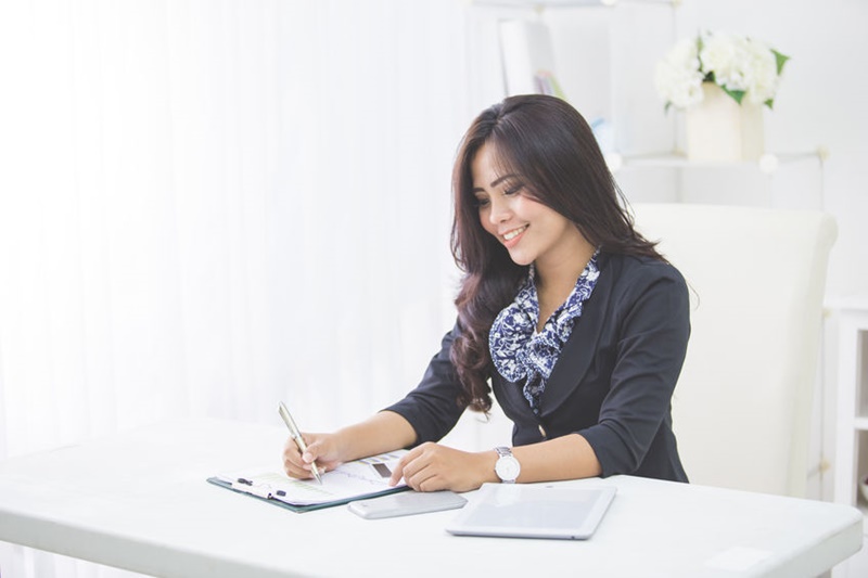 Are you thinking about getting insurance coverage but don’t know where to start? We break down everything you need to know about getting an insurance policy for the first time. — Image courtesy of RinggitPlus