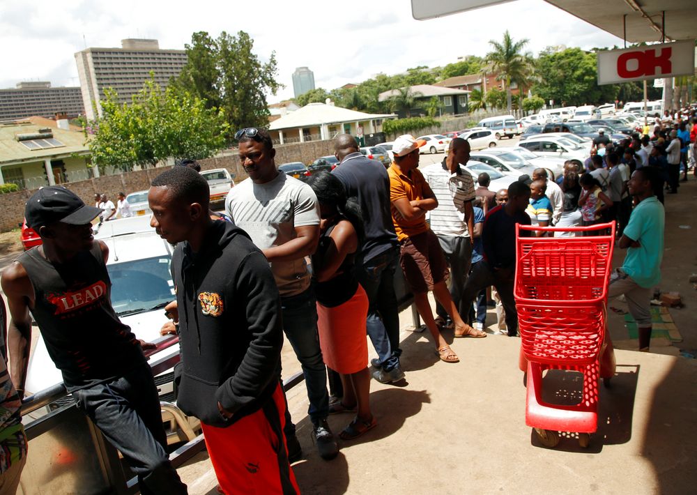 People queue to shop at a supermarket in Harare, Zimbabwe, January 16, 2019. u00e2u20acu201d Reuters pic