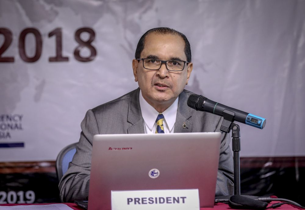 Transparency International-Malaysia president Datuk Akhbar Satar speaks at a media briefing on TI's Corruption Perception Index 2018 in Kuala Lumpur January 29, 2019. ― Picture by Firdaus Latif