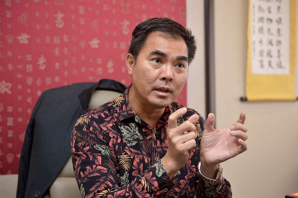 Feng shui master Kenny Hoo dubs 2019 the year of integration. — Picture by Mukhriz Hazim