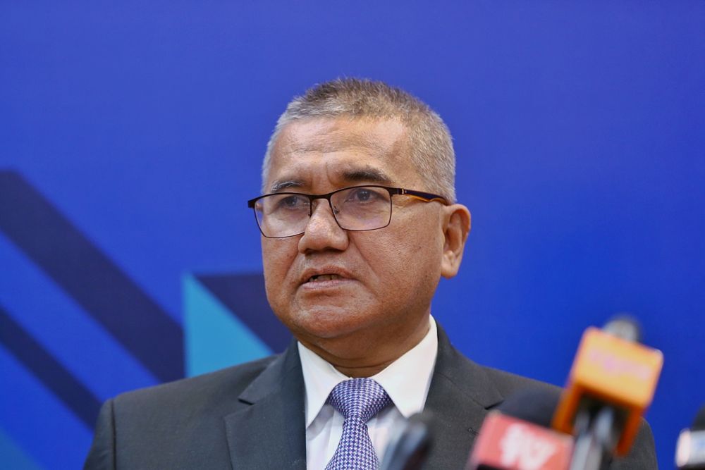 IGP Tan Sri Mohamad Fuzi Harun speaks to reporters during a press conference at Awana Resort, Genting Highlands January 13, 2019. u00e2u20acu2022 Picture by Ahmad Zamzahuri