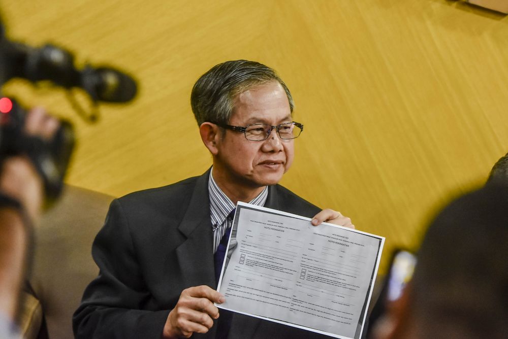 Deputy Health Minister Dr Lee Boon Chye speaks during a press conference in Putrajaya January 2, 2019. u00e2u20acu2022 Picture by Firdaus Latif