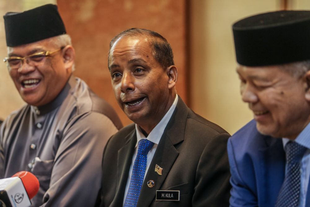 Human Resource Minister M. Kulasegaran speaks to reporters at a press conference in Subang Jaya January 18, 2019. u00e2u20acu2022 Picture by Hari Anggara
