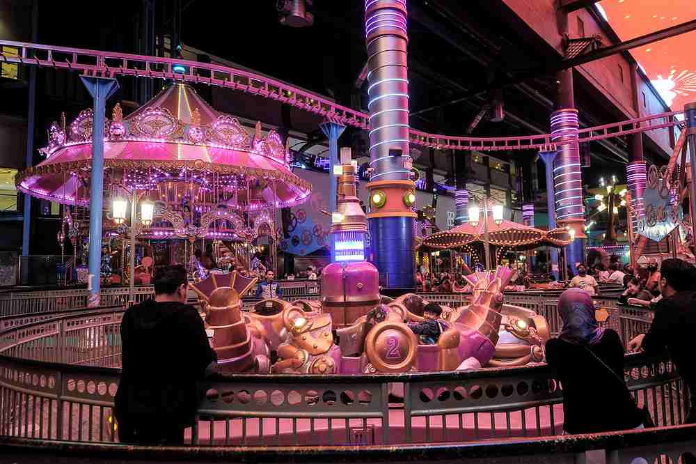 With bright colours and neon lights, Skytropolis Funland has a vibrant atmosphere.