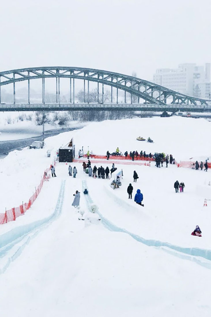 The terrifying snow slide.