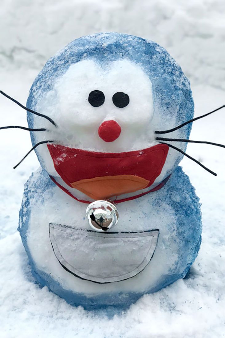 How adorable is this Doraemon made from snow?.
