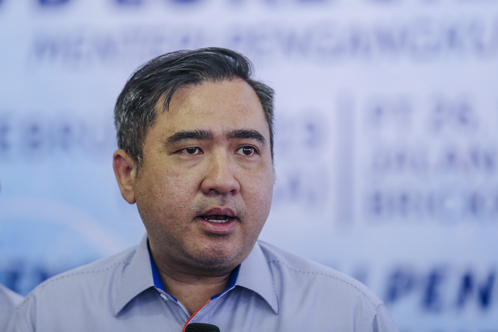 FL7 Transport Minister Anthony Loke speaks at a press conference in Menara Sentral RAC, Brickfields February 19, 2019. u00e2u20acu201d Picture by FIrdaus Latif 