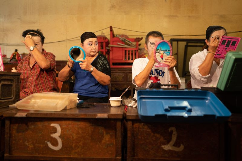 Michael Chee Yuen Chuanu00e2u20acu2122s image titled u00e2u20acu02dcHave you been to a Chinese Opera?u00e2u20acu2122 is a shot of the opera performers at Cheok Beh Kieng Temple in Kuala Lumpur applying makeup backstage. u00e2u20acu201d Picture courtesy of Sony World Photography Awards