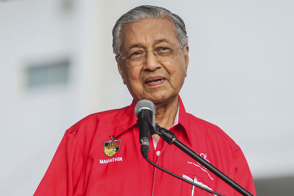 Prime Minister Tun Dr Mahathir Mohamad speaks during the Santai 2-Roda event in Semenyih February 28, 2019. u00e2u20acu201d Picture by Hari Anggara
