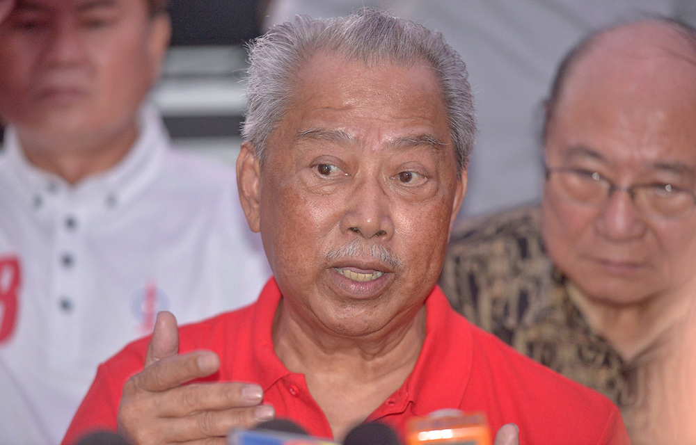 Pakatan Harapan deputy president Tan Sri Muhyiddin Yassin delivers his speech to the Kampung Baru Semenyih Chinese community during a by-election campaign programme in Semenyih February 24, 2019. u00e2u20acu201d Picture by Mukhriz Hazim